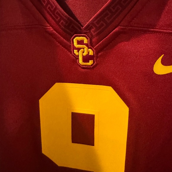 Nike Authentic Red Team Jersey - Picture 4 of 5